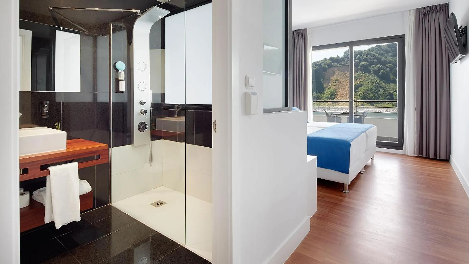 Hotel & Thalasso Villa Antilla - Habitaciones Con Terraza - Thalasso Incluida Orio Spain